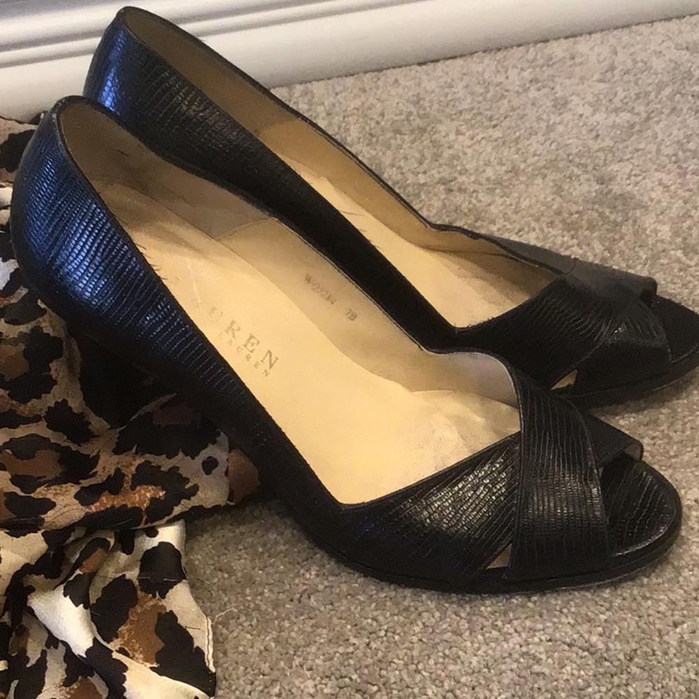 Ralph Lauren size 7 black leather peep toe heels